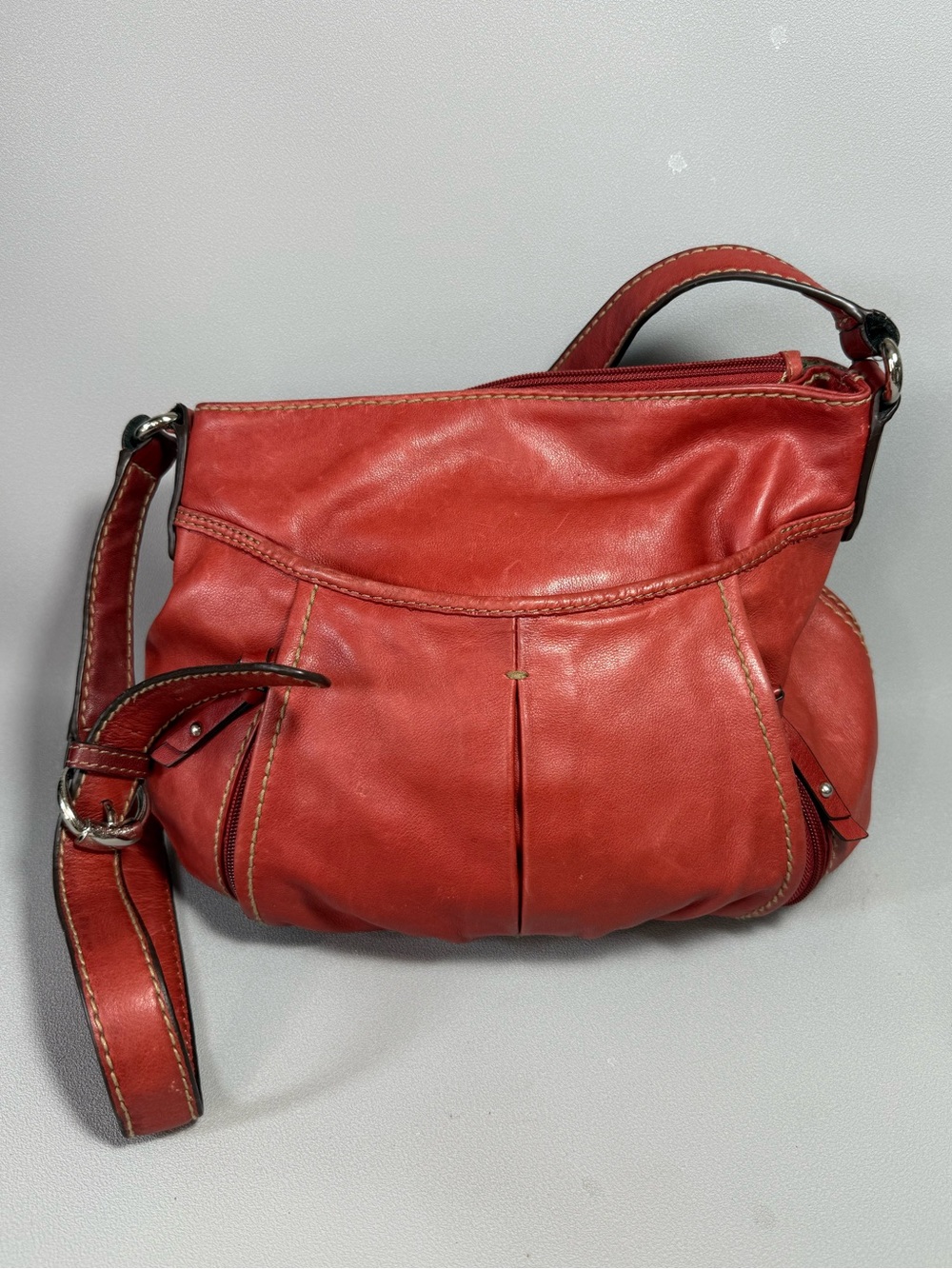 Tignanello Vintage Y2K Red Leather Multicompartment Shoulder Hobo Bag